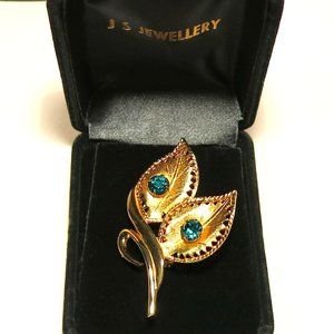 Vintage CELEBRITY Green Rhinestone Brooch Leaves Original Signed Lapel Pin